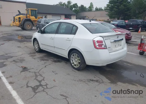2011 Nissan Sentra 2.0S z USA, uszkodzony, nr VIN 3N1AB6AP6BL693937